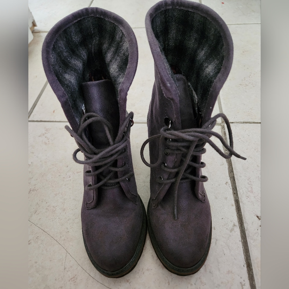 White Mountain Women's Lace-Up Suede Ankle Boots in Deep Purple